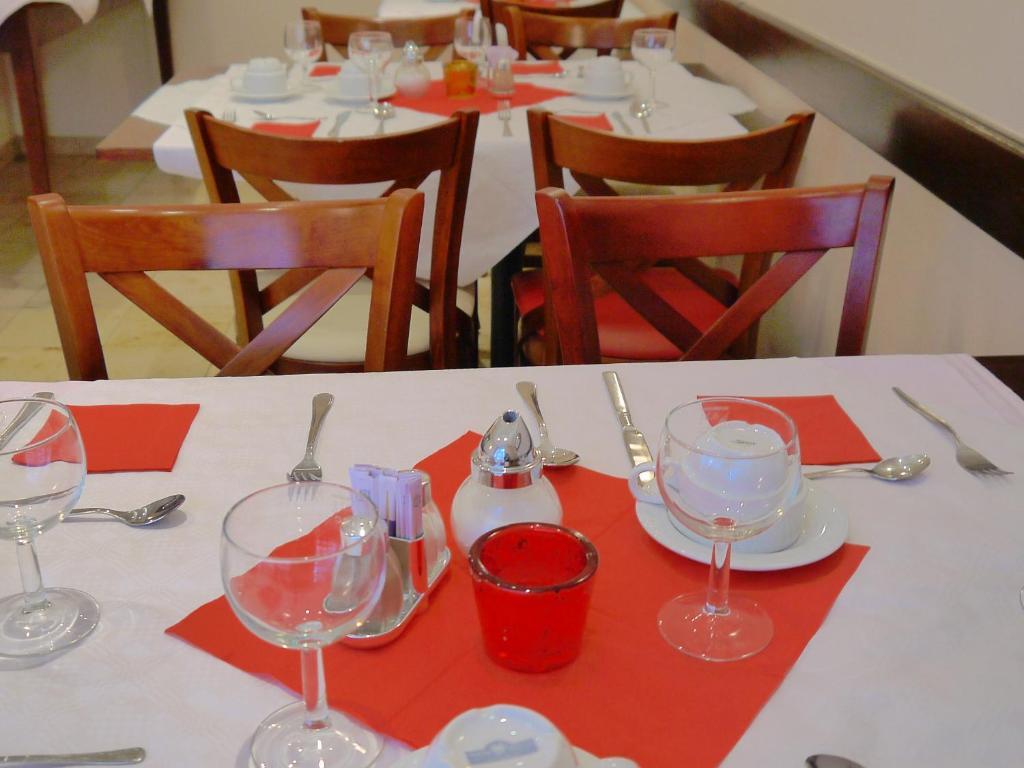 Hotel Abell 2*